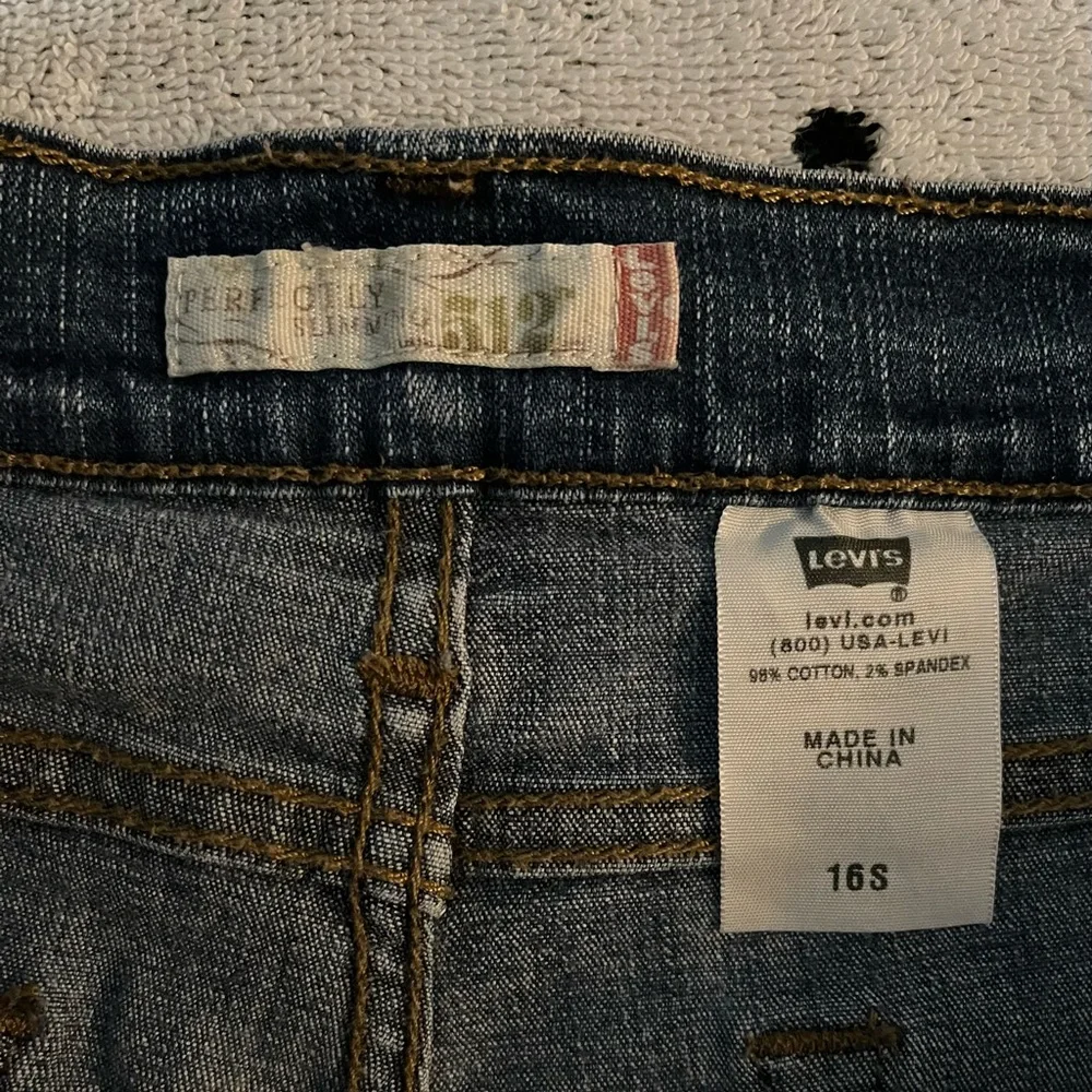 Levi’s 512 size 16s - Picture 5 of 6